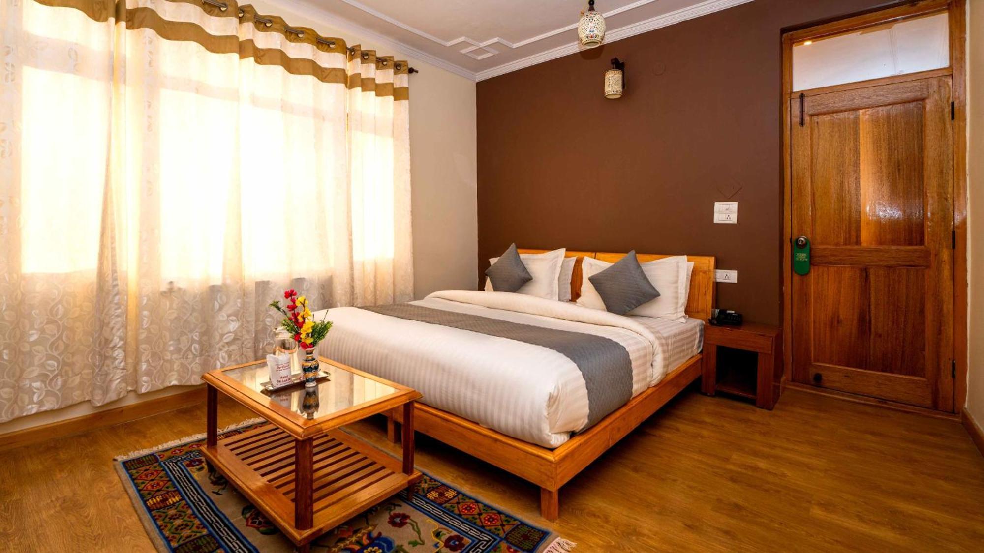Hotel Om Ladakh Λεχ Εξωτερικό φωτογραφία