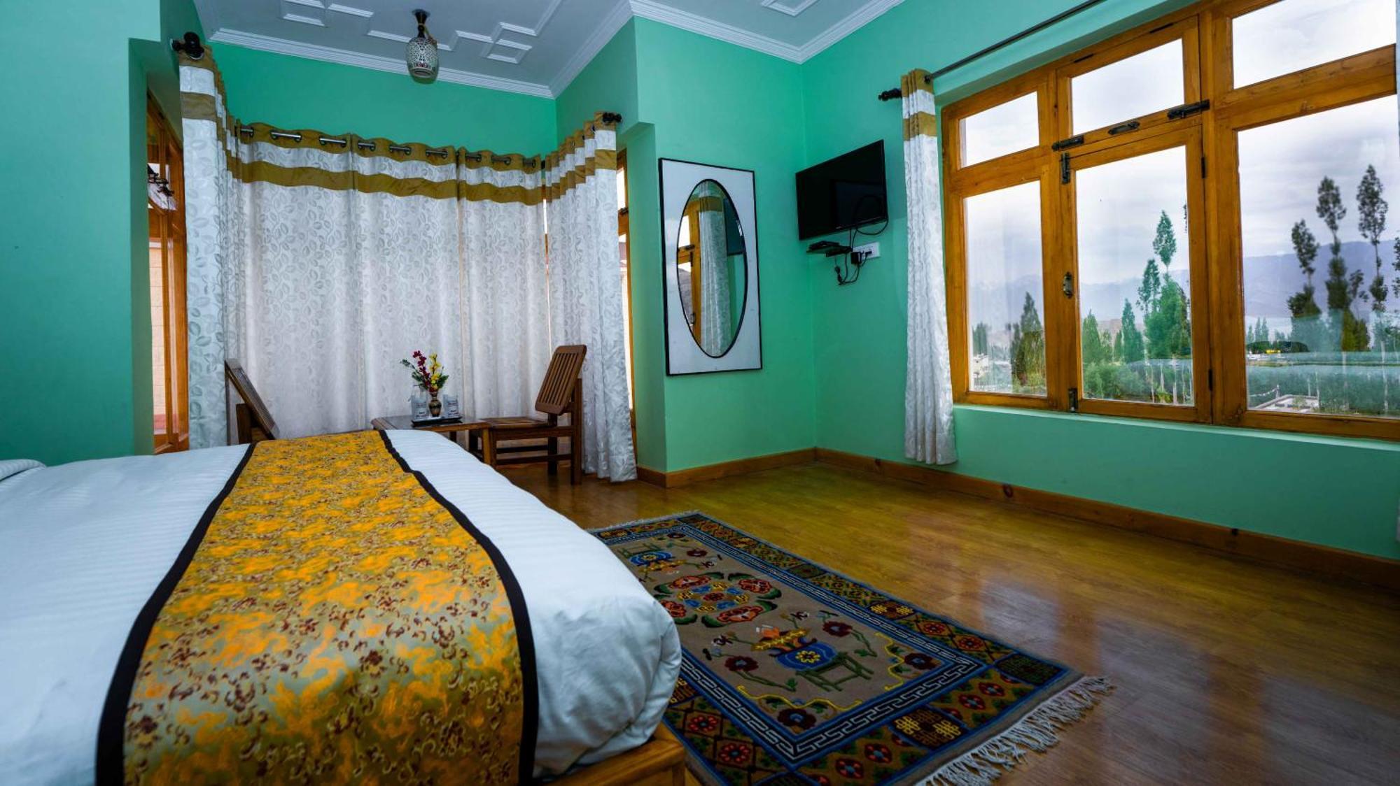 Hotel Om Ladakh Λεχ Εξωτερικό φωτογραφία