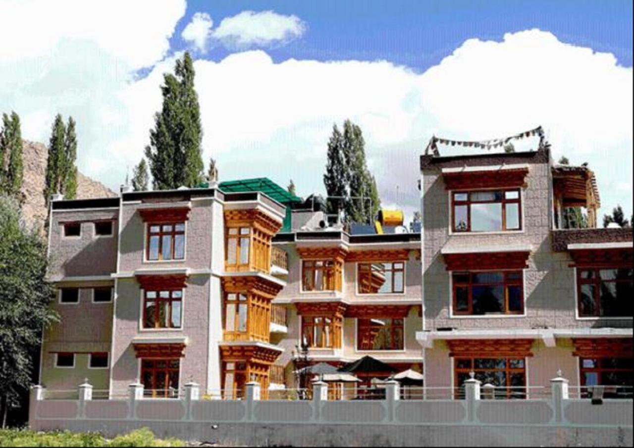 Hotel Om Ladakh Λεχ Εξωτερικό φωτογραφία