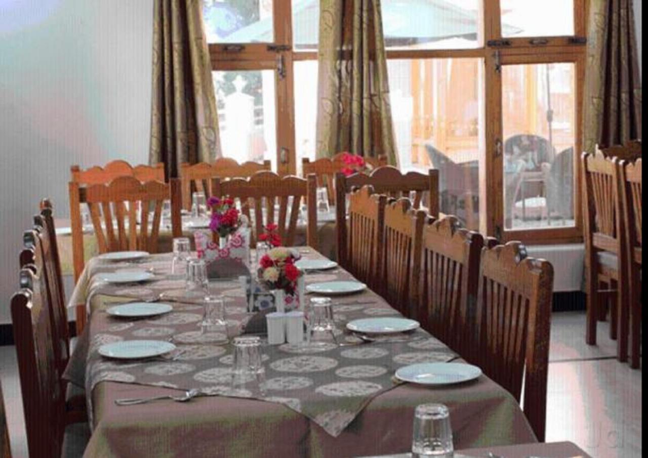 Hotel Om Ladakh Λεχ Εξωτερικό φωτογραφία