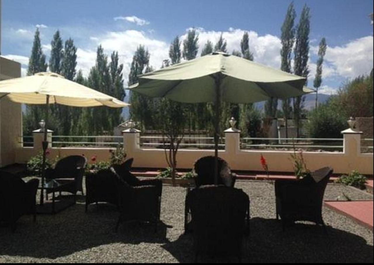 Hotel Om Ladakh Λεχ Εξωτερικό φωτογραφία